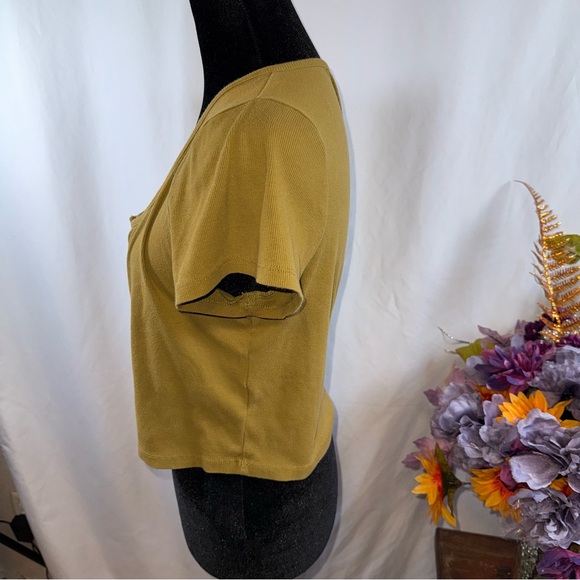 Madewell Army Green Ribbed Henley Crop Top Short Sleeve Casual Tee L - Picture 2 of 7